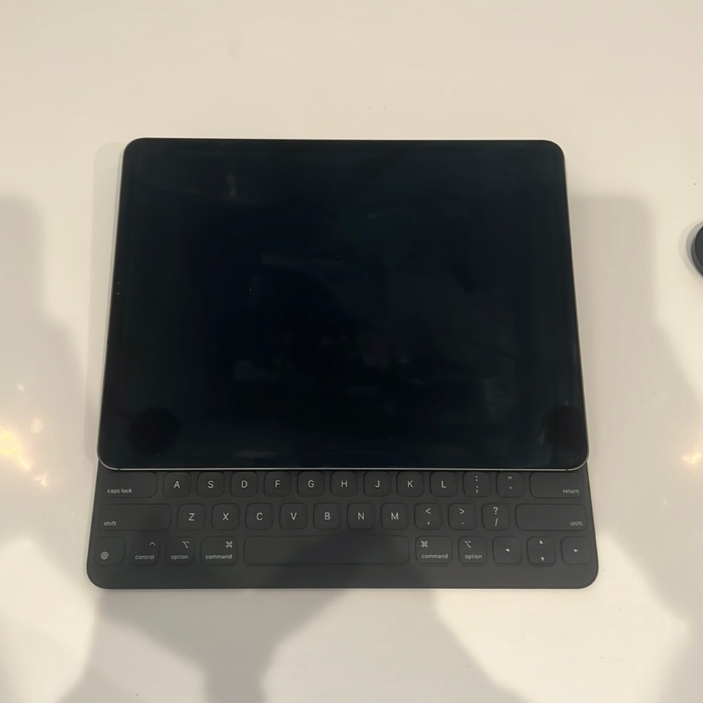 Apple iPad with attached keyboard